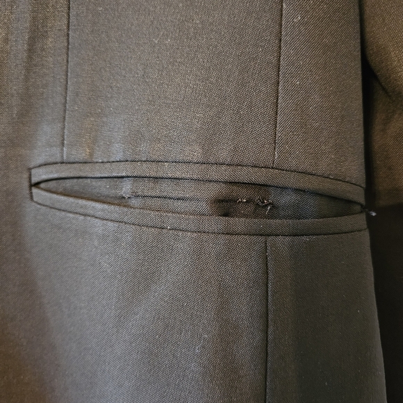 Theory Wool Women's Classic Black Blazer Size 10. - Picture 7 of 8